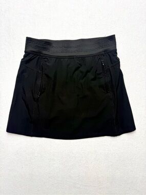Women's Black Athletic Skort with Zip Pockets